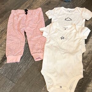 Pink pants Dot Pants & White Onesies Set 18 months baby girl Petit Lem